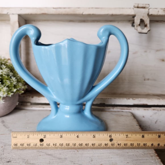 Camark Pottery 404 Blue Double Handle Trophy Vase- 1930s Retro Pottery- Art Deco - Picture 6 of 10